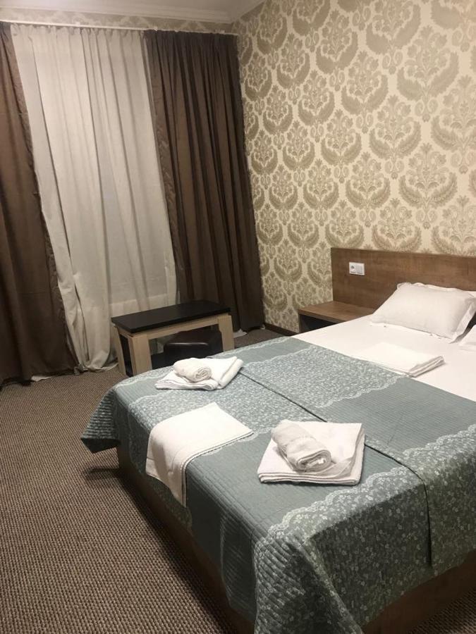 טביליסי 5 Rooms Near 300 Aragveli Metro Station מראה חיצוני תמונה